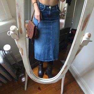 VINTAGE Levi’s Midi Skirt✨